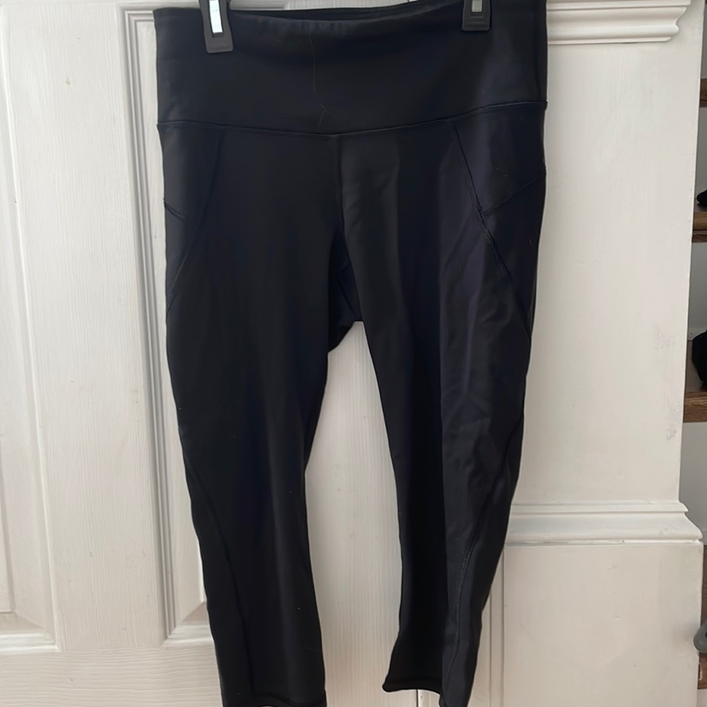 Athleta high waist capri.  Gently used- no signs of wear.
